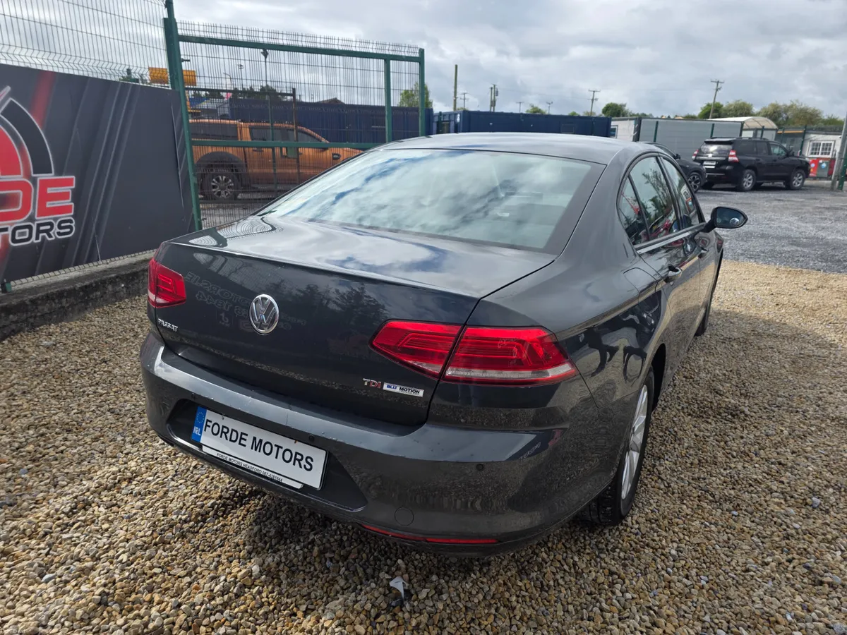 Volkswagen Passat Automatic 2016 - Image 4