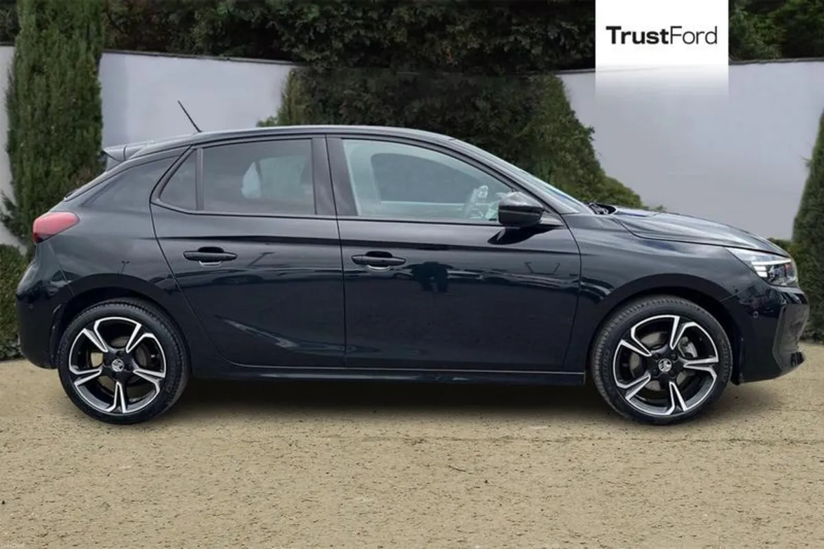 Vauxhall Corsa GS - Image 3