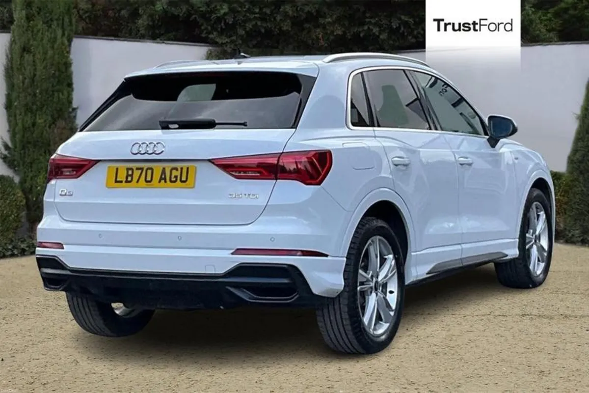 Audi Q3 S Line - Image 4