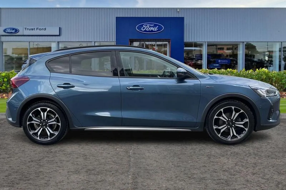 Ford Focus Active X - Image 3