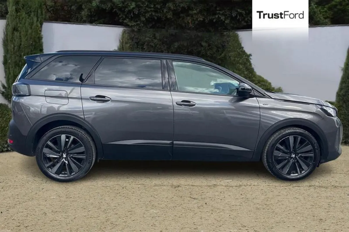 Peugeot 5008 GT - Image 3