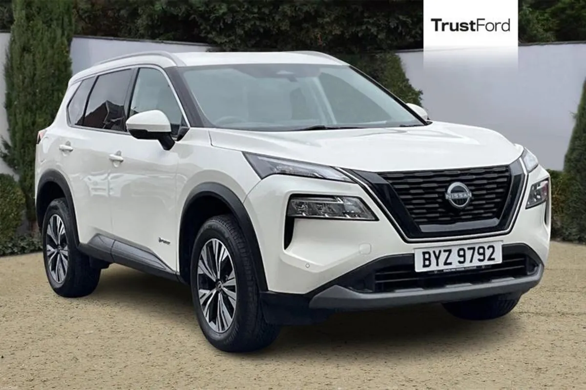 Nissan X-Trail N-Connecta - Image 1