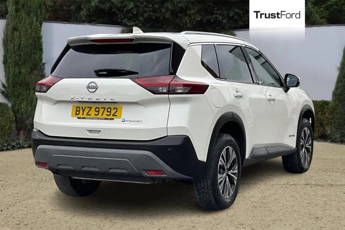 Nissan X-Trail N-Connecta - Image 4