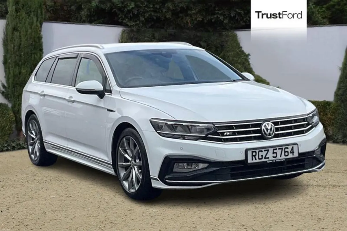 Volkswagen Passat R-Line - Image 1