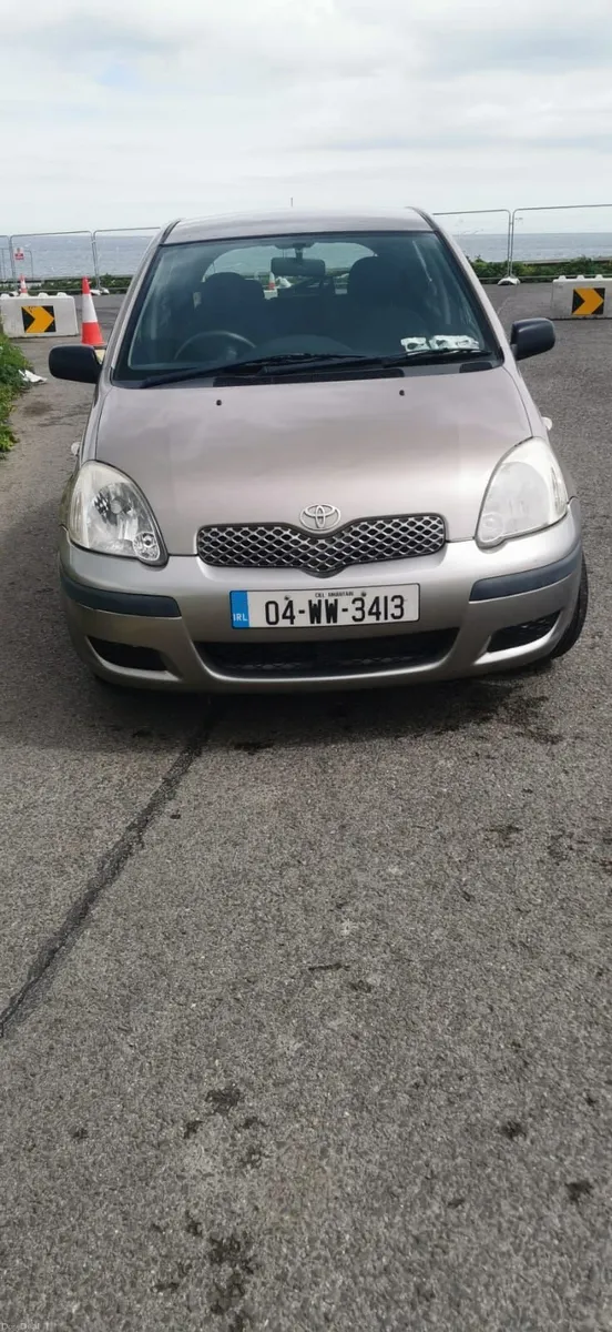 Toyota Yaris 2004 - Image 1
