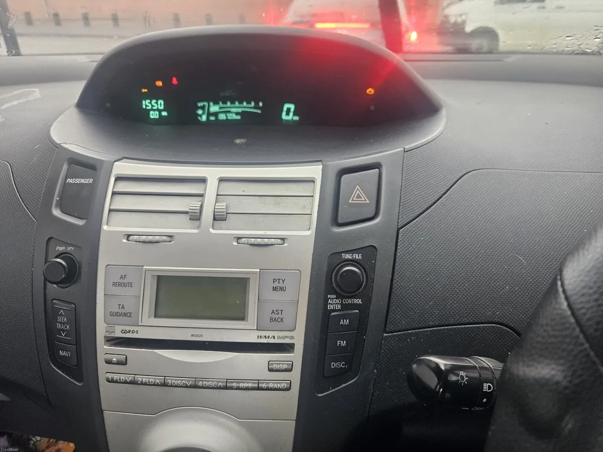 Toyota yars - Image 2