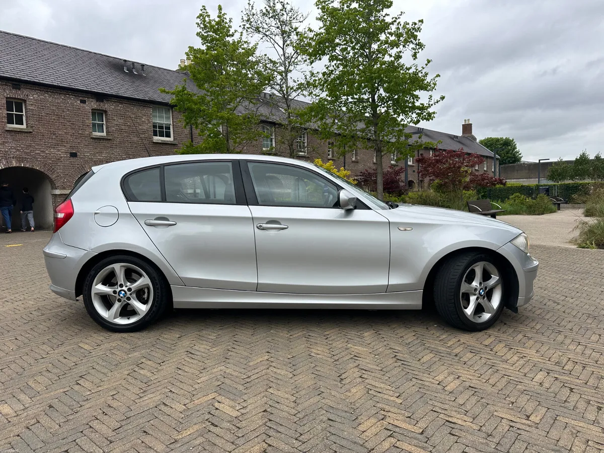 BMW 1-Series 2010 118d - Image 2
