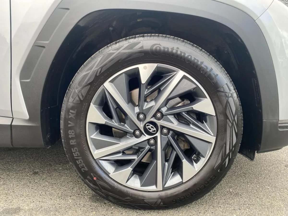 Hyundai Tucson 2WD Executive Plus - Image 5