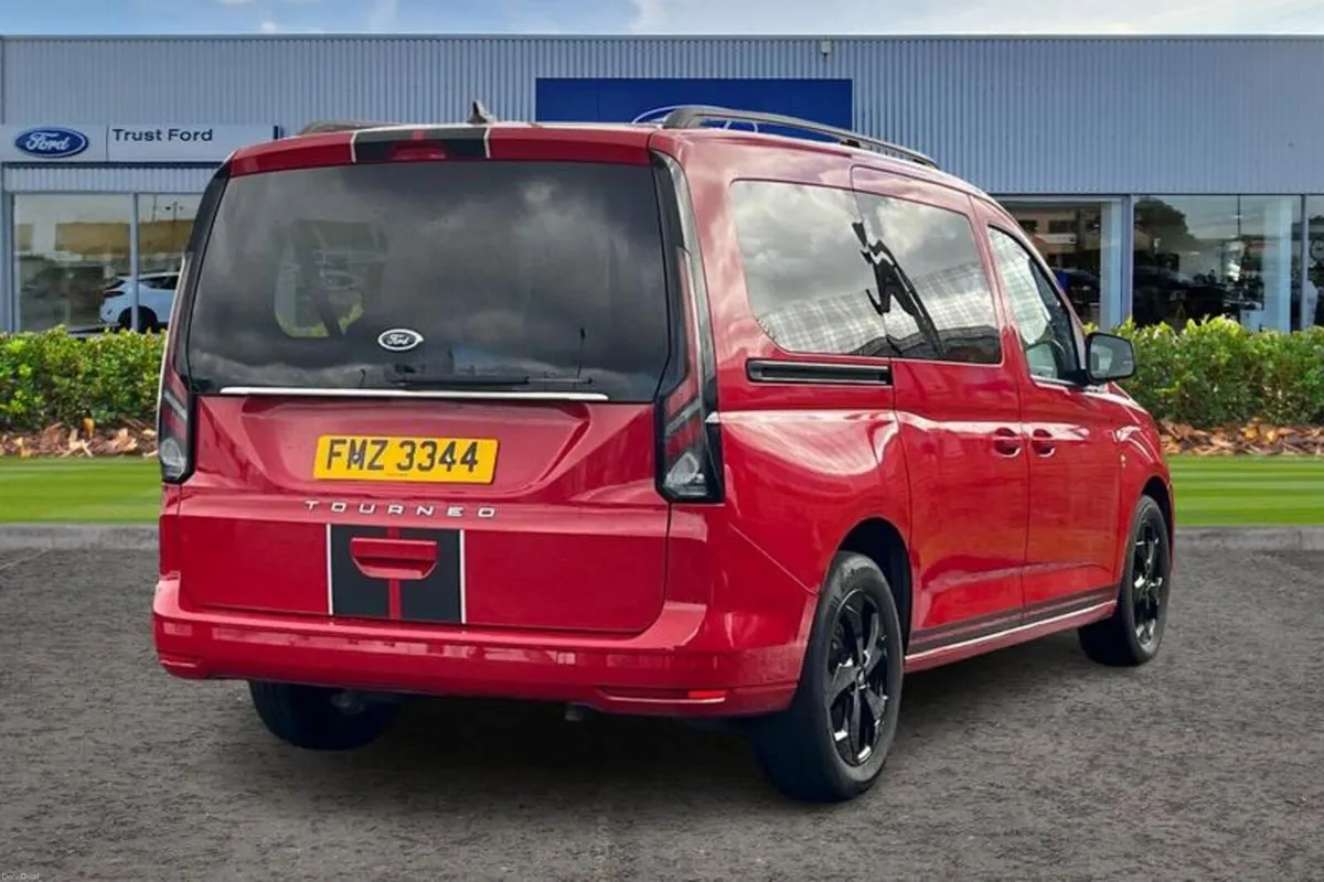Ford Tourneo Connect Sport - Image 4