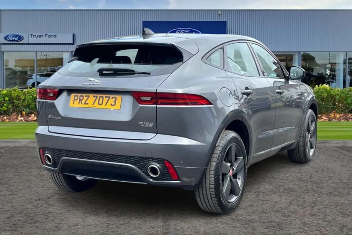 Jaguar E-Pace Chequered Flag Edition - Image 4