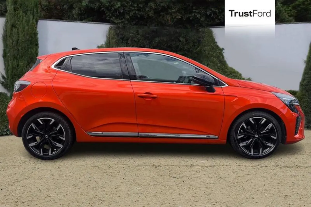 Renault Clio Techno - Image 3