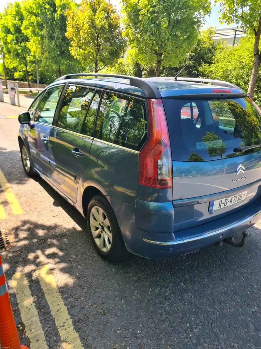 Citroen c4 Picasso 7 seater - Image 4