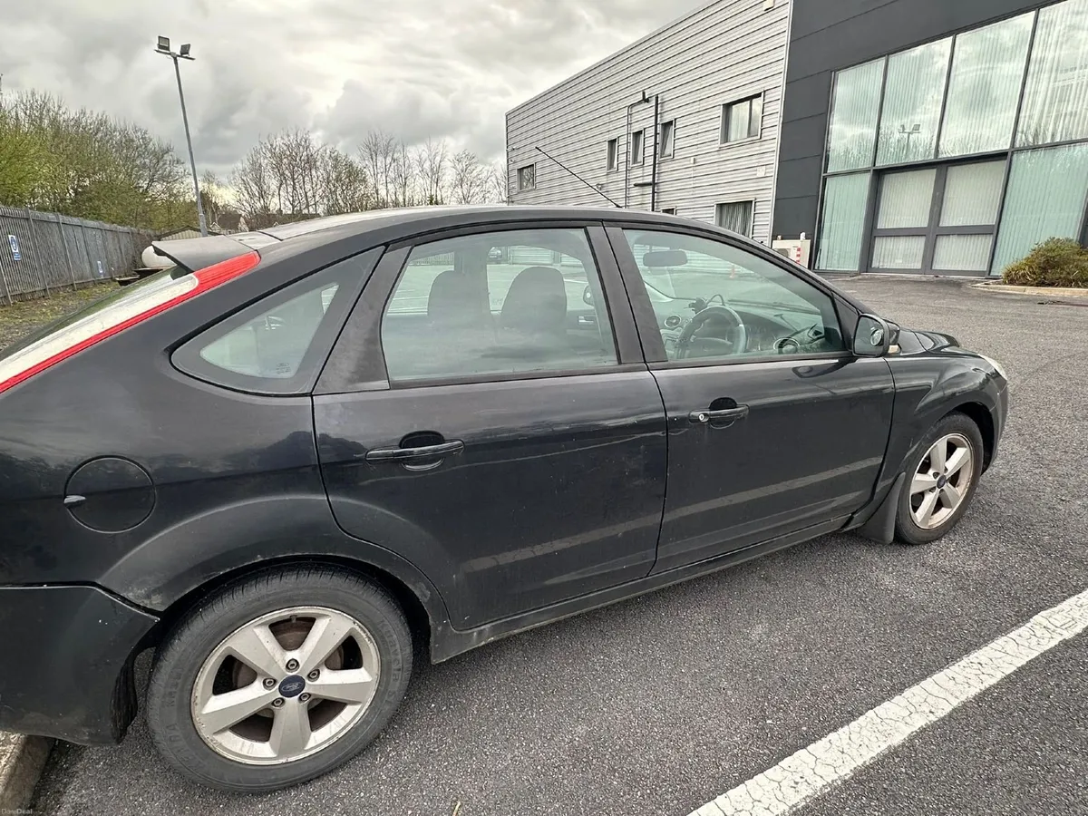 Ford Focus 2009 - Image 3