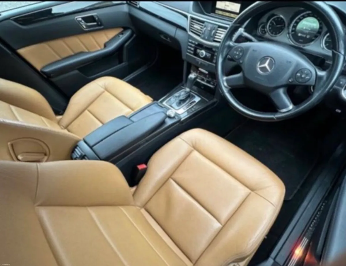 E class Mercedes - Image 4