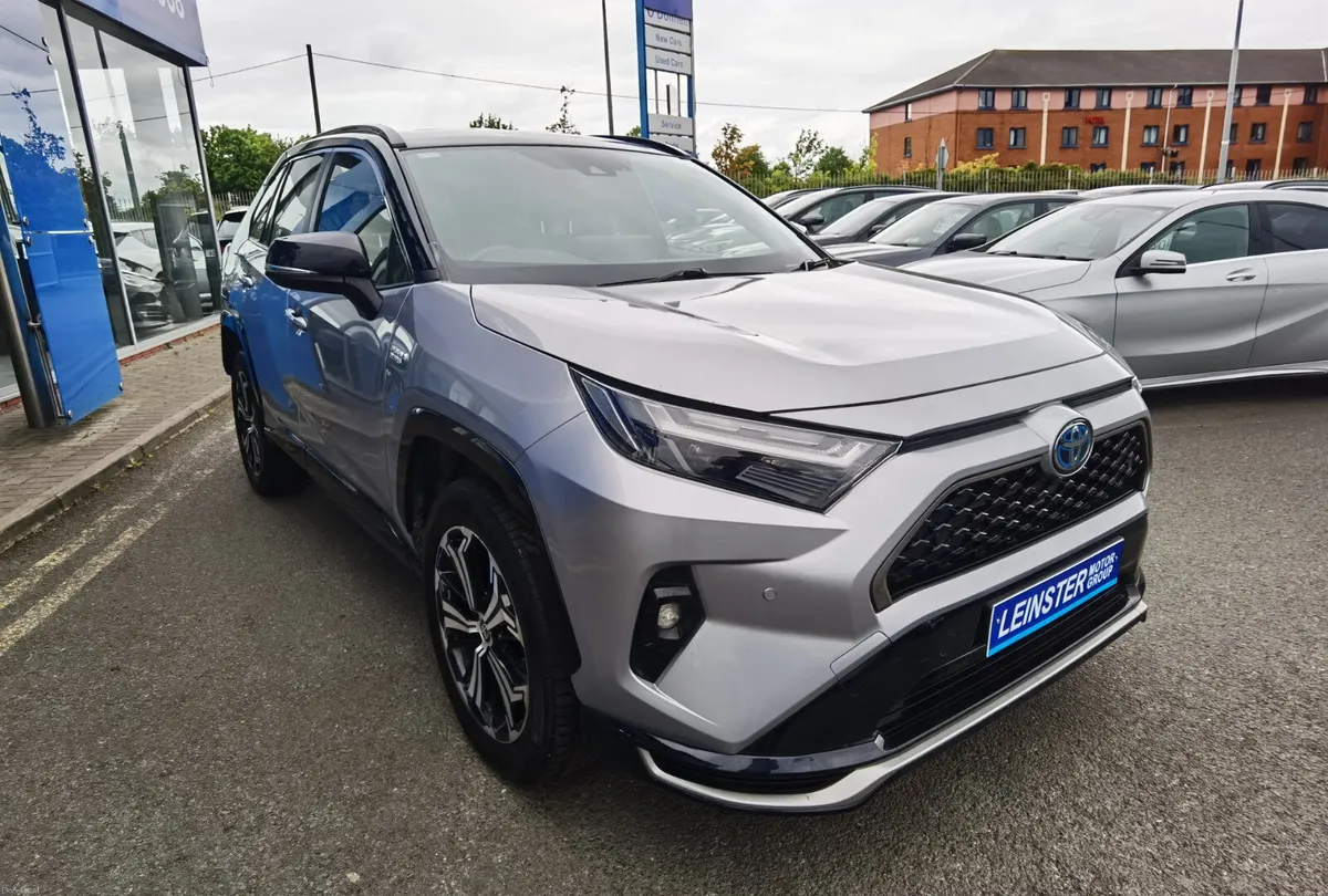 TOYOTA RAV4 2.5 DYNAMIC 4WD AUTOMATIC PHEV - Image 3