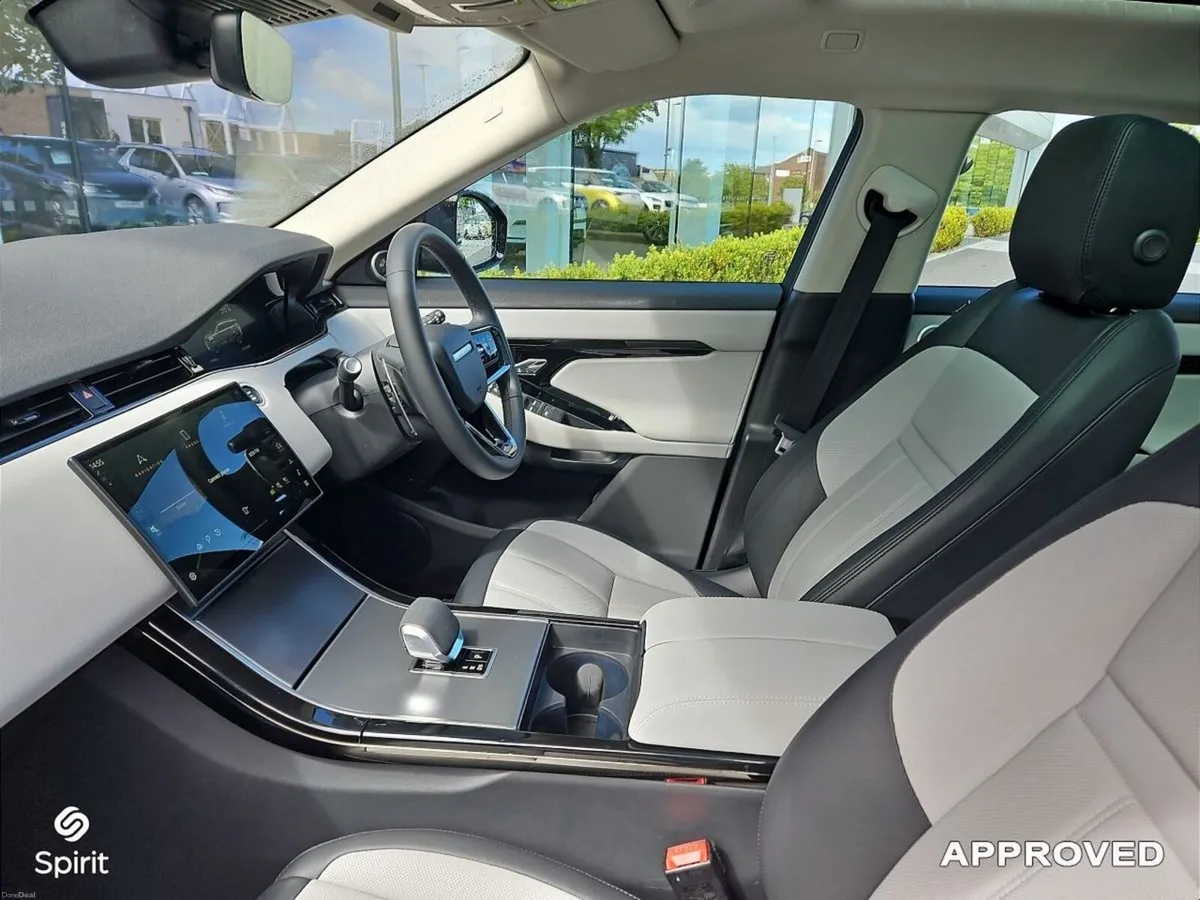 Land Rover Range Rover Evoque 1.5 I3 PHEV 269PS R- - Image 3
