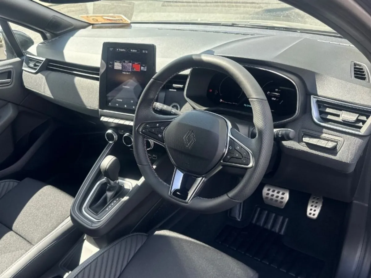 Renault Clio Esprit Alpine 145 Hybrid auto - Image 3