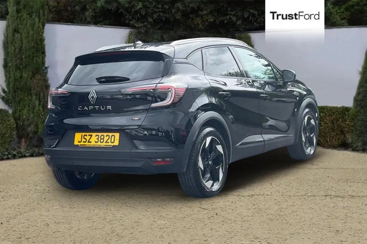Renault Captur Techno - Image 4