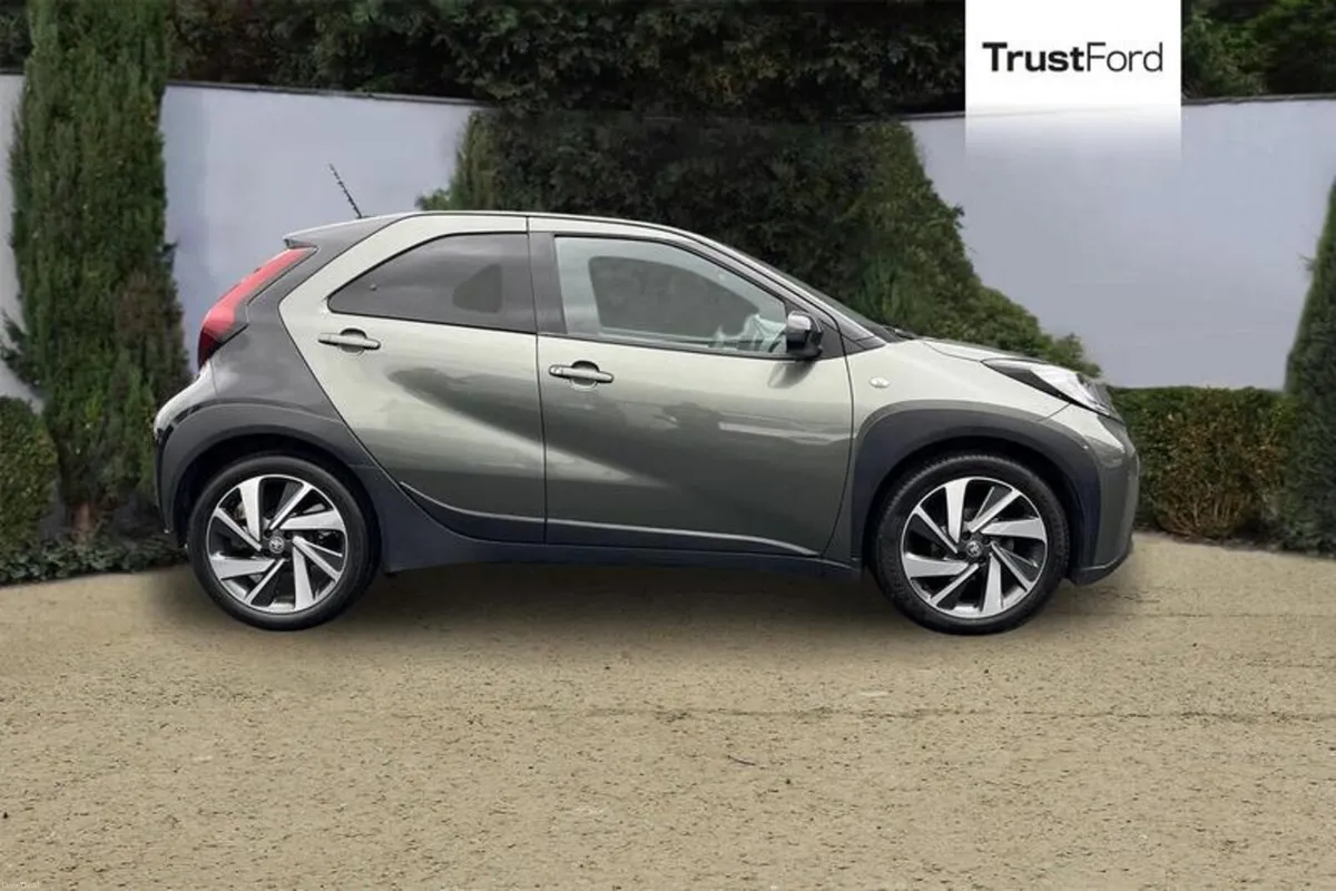 Toyota Aygo X Edge - Image 3