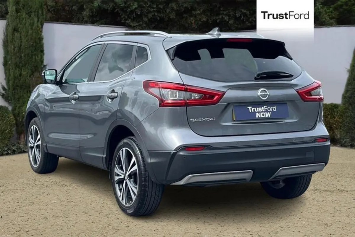 Nissan Qashqai N-Connecta - Image 2