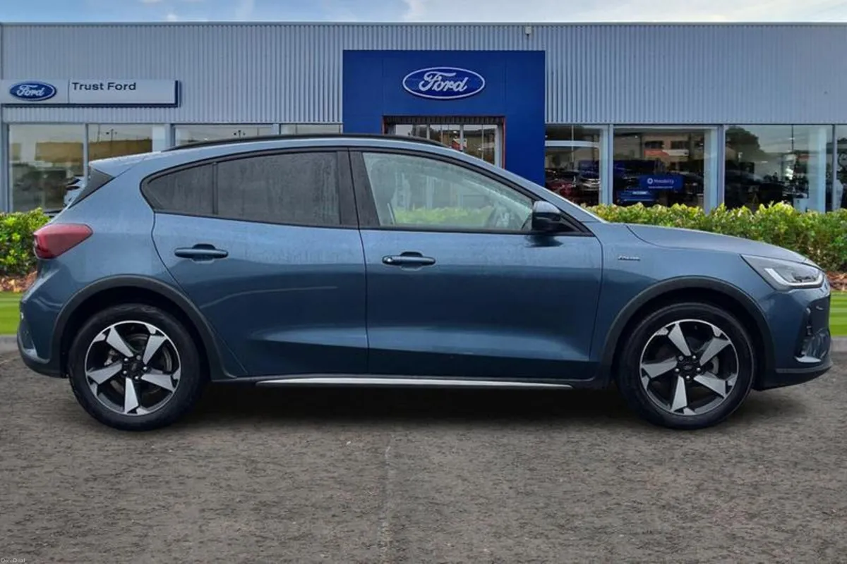Ford Focus Active - Image 3