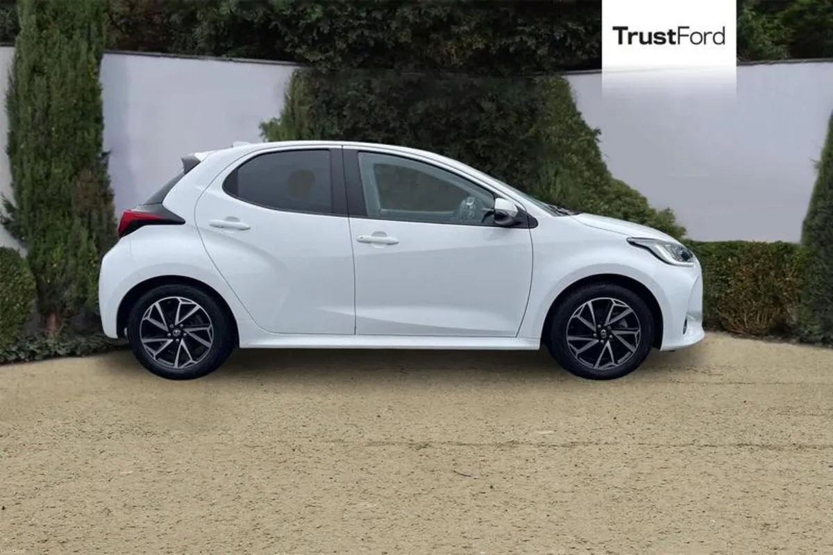 Toyota Yaris Design - Image 3