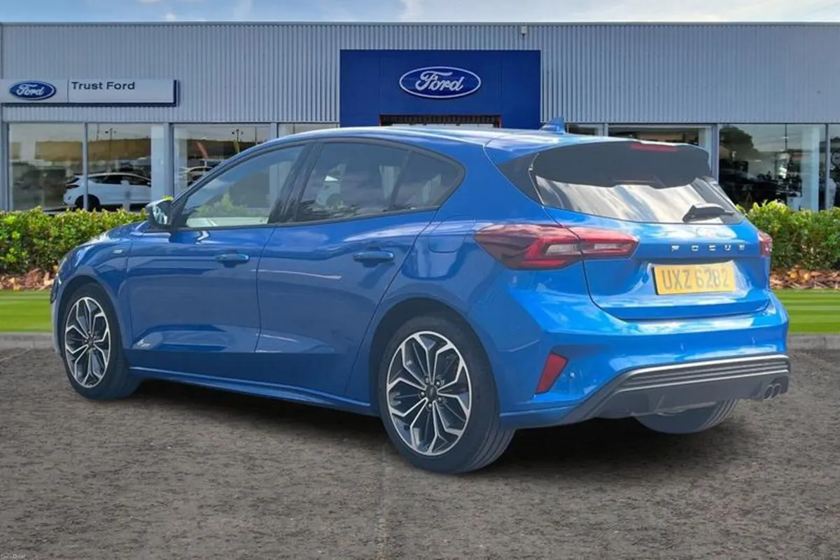 Ford Focus ST-Line X - Image 2