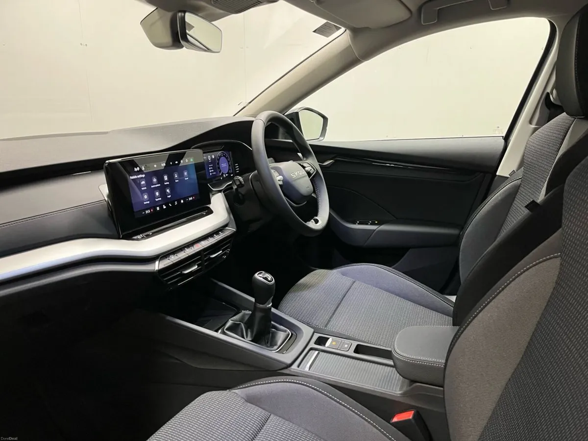Skoda Octavia Selection Combi 2.0TDI 115BHP - Reve - Image 4