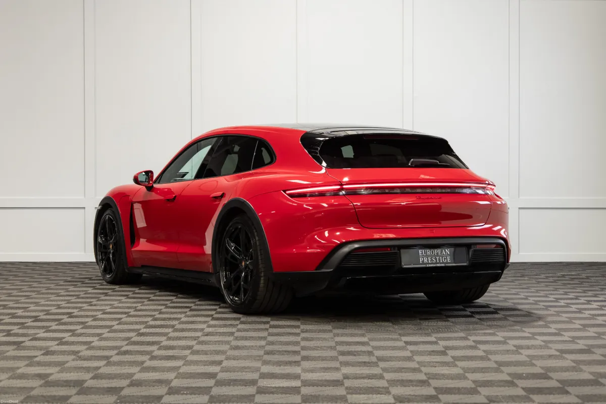 222 Porsche Taycan 4s Cross Turismo (93.4 kWh) - Image 4