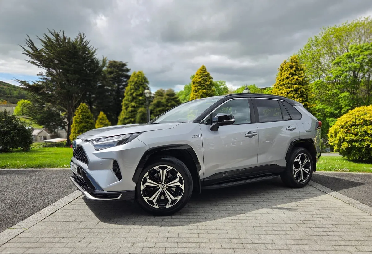 2022 Toyota RAV4 2.5 PHEV Dynamic 4WD Auto - Image 2