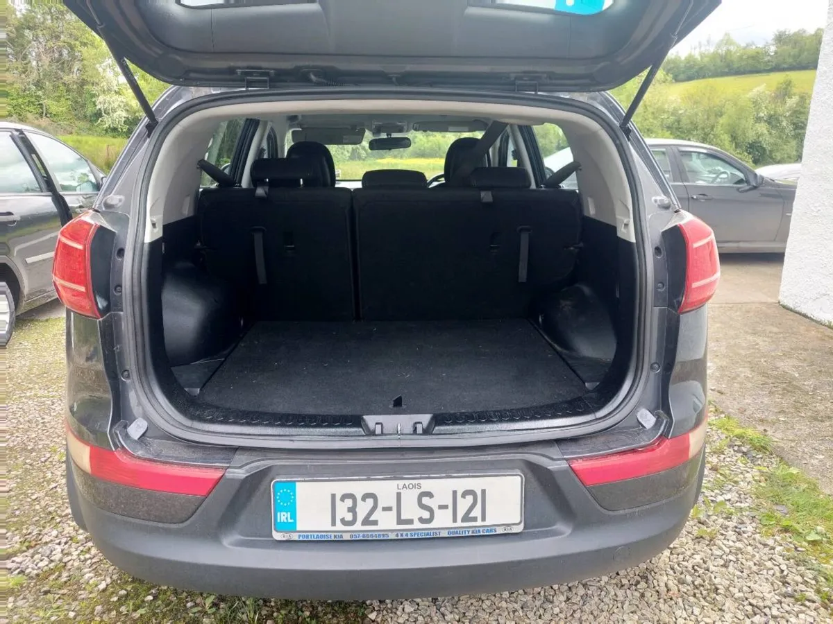 KIA SPORTAGE  MIGHT SWAP  LOW  MILEAGE 138000 MIES - Image 2