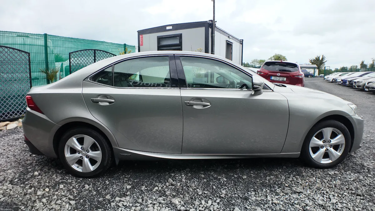 2014 Lexus IS300H NEW NCT 05/27 - Image 5
