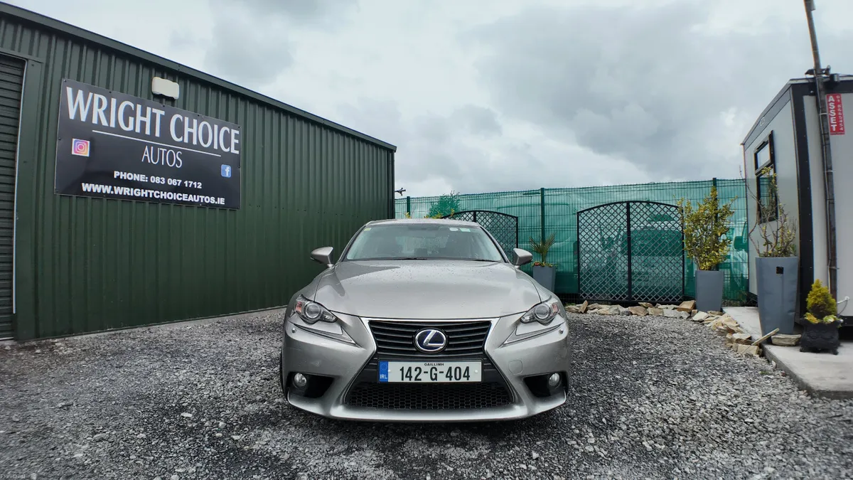 2014 Lexus IS300H NEW NCT 05/27 - Image 4
