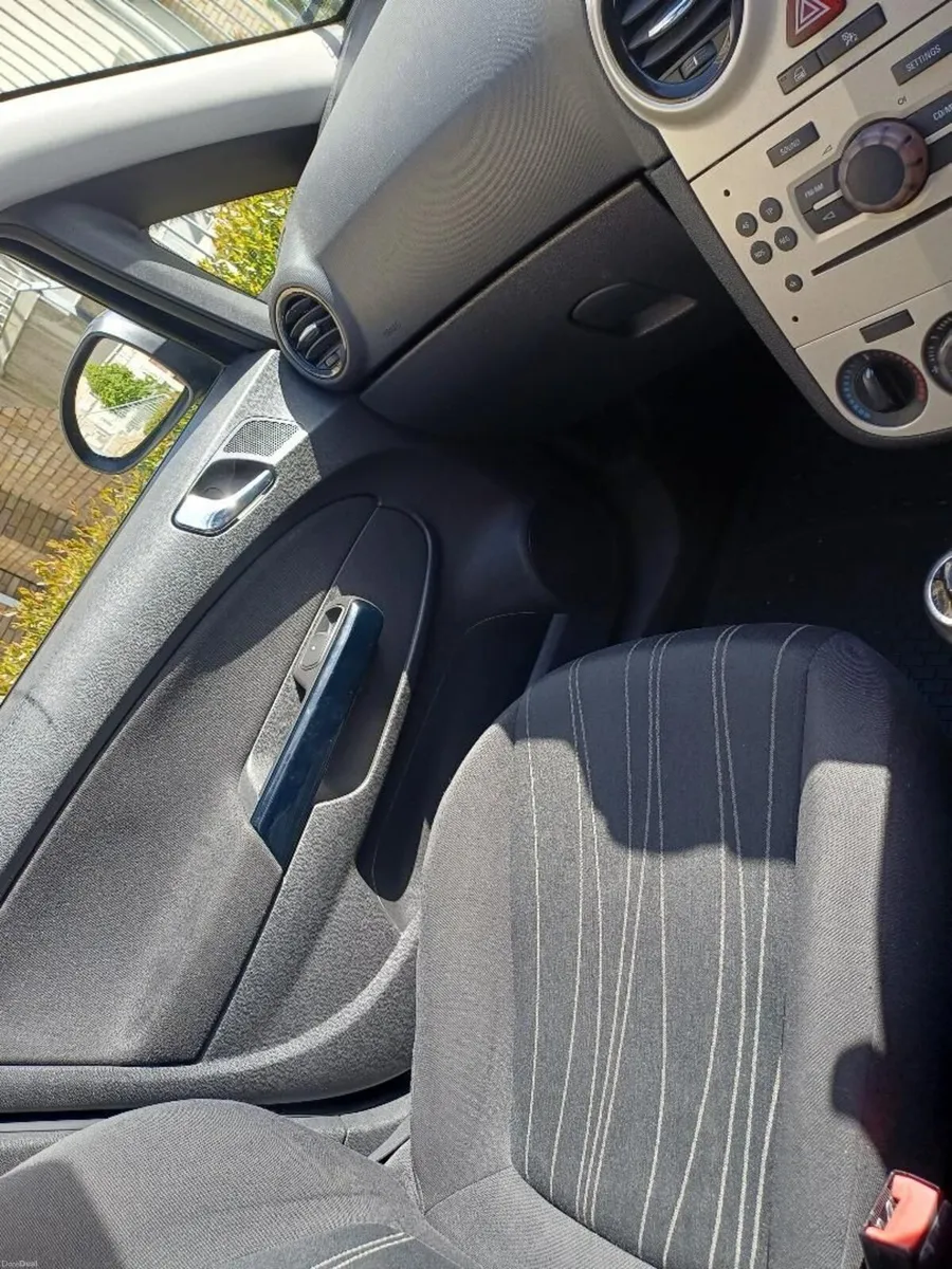 Opel Corsa, 1.2, 16xV, Petrol - 2008 - Image 3