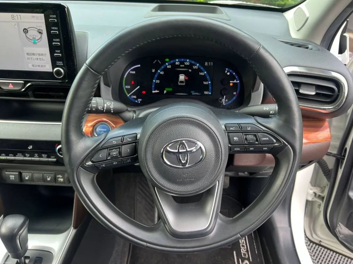 Toyota Yaris Cross 1.5 HYBRID AUTO // HEADS-UP DIS - Image 4