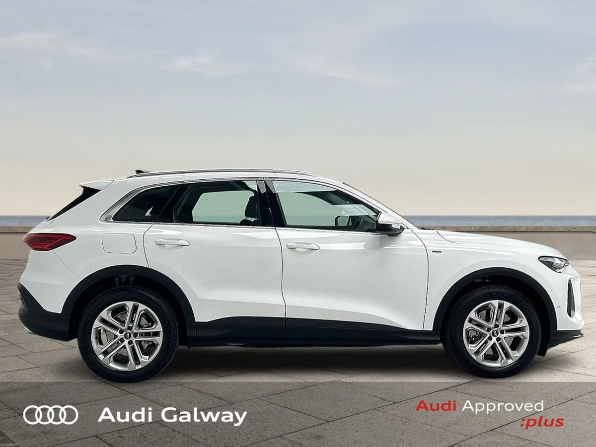 Audi Q5 €615 p/m - E-HYBRID SE QUATTRO A/T - Image 5