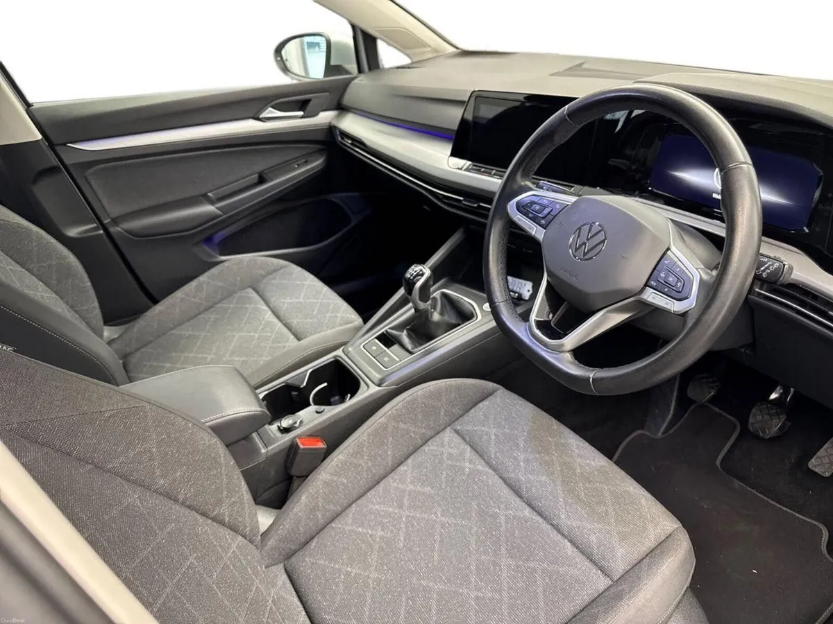 Volkswagen Golf 2.0TDI LIFE *FLASH SALE* €95 PER W - Image 6
