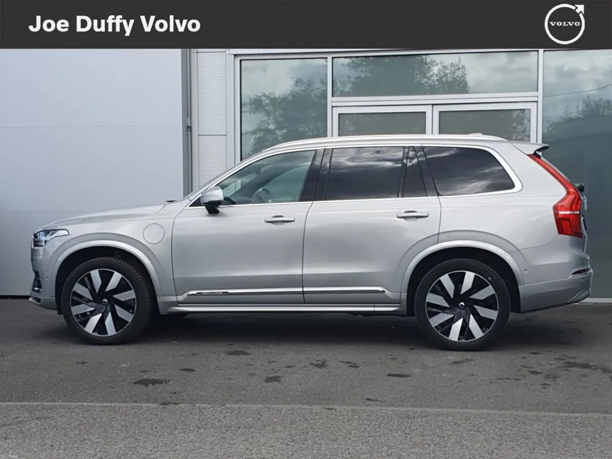 Volvo XC90 T8 PHEV 455hp Plus (Bright Theme) - Image 4