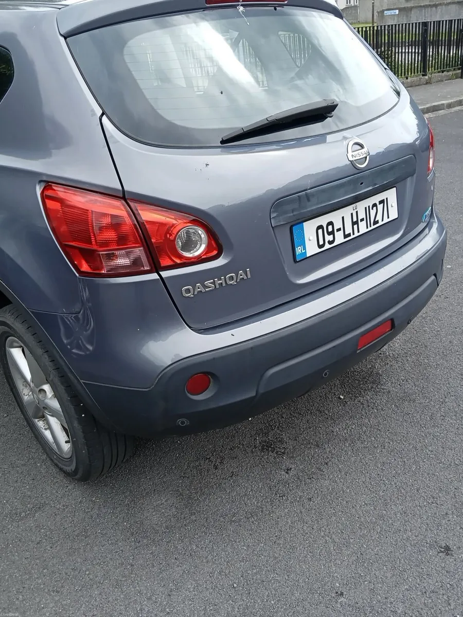 Car - Image 2