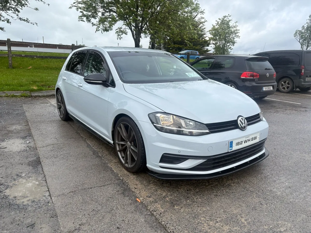 Volkswagen Golf - Image 1