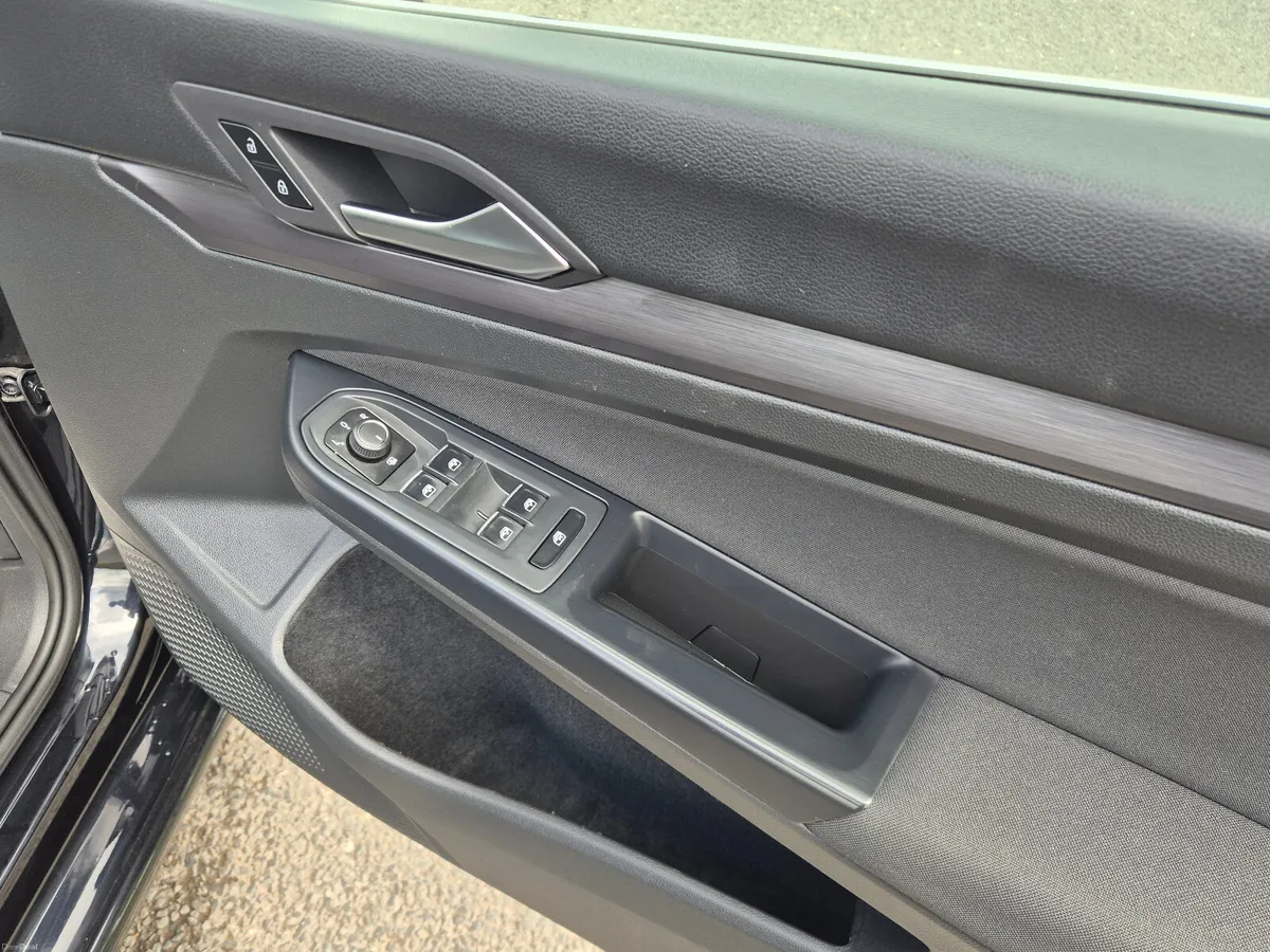 2021 Volkswagen Golf 2.0 Tdi Style - Image 5