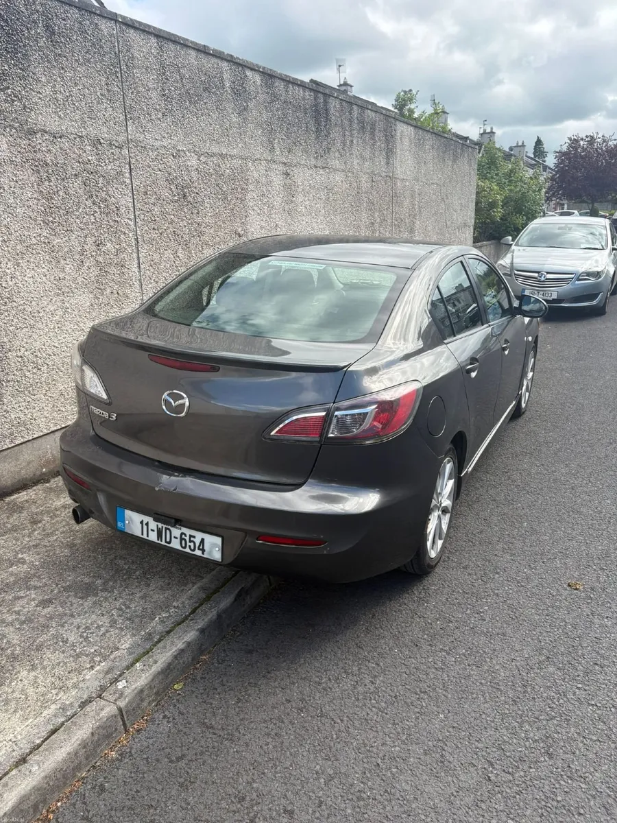 Mazda Mazda3 2011 - Image 2