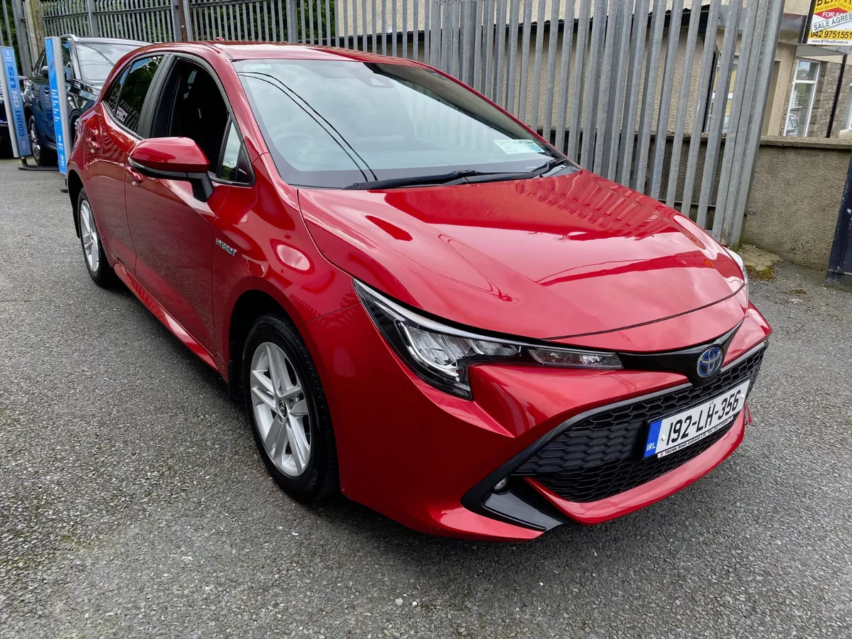 Toyota Corolla 1.8 Hybrid Luna 2019 - Image 1