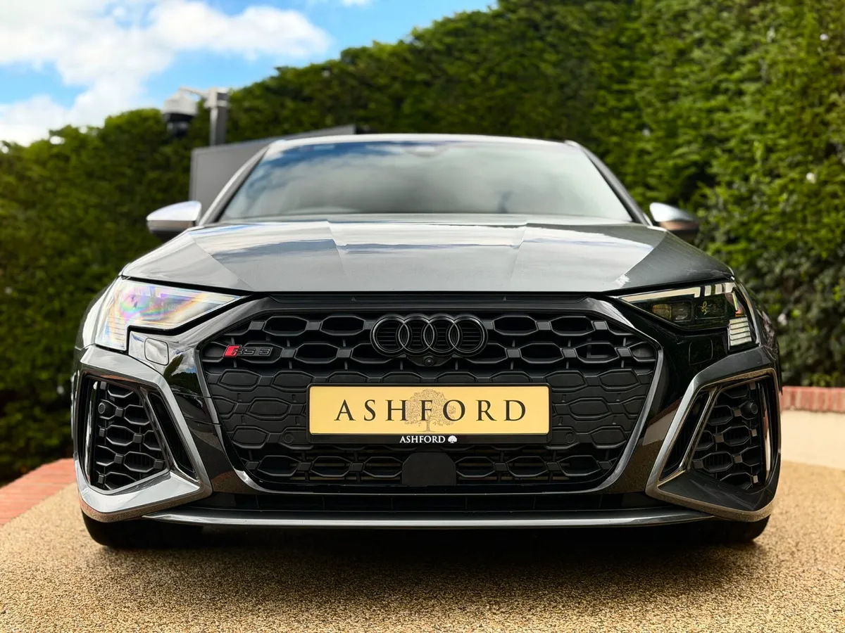 Audi RS3 400BHP GREAT SPEC AS NEW - Image 2
