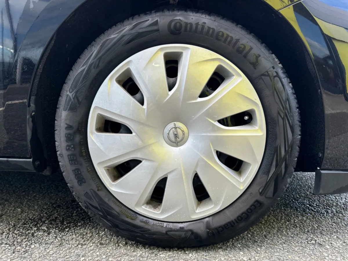 Opel Astra 1.5 TURBO D 105PS 5DR - Image 5