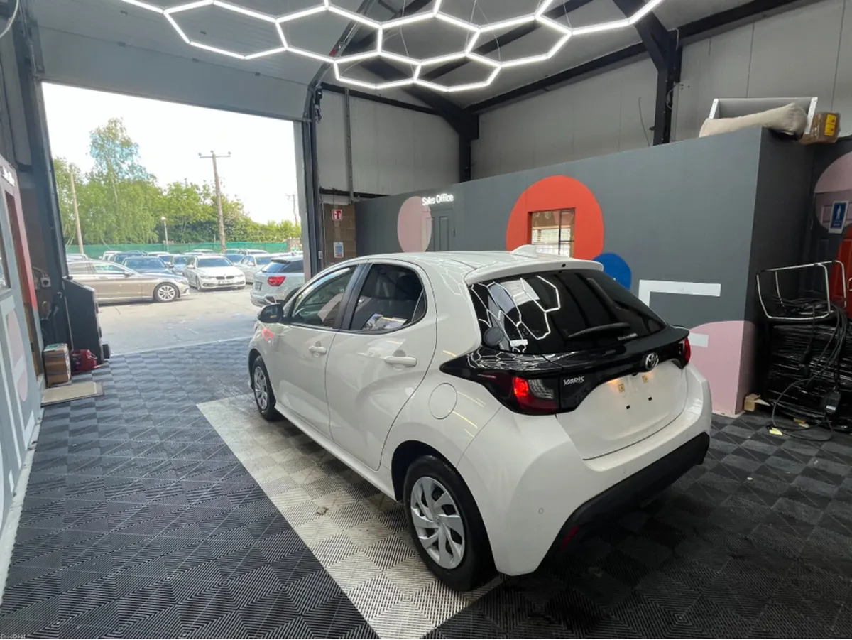 Toyota Yaris 2022 TOYOTA YARIS X 1.0 AUTOMATIC / R - Image 4