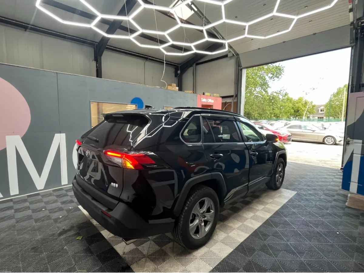 Toyota RAV4 2024 TOYOTA RAV4 HYBRID X 2.5 AUTOMATI - Image 2