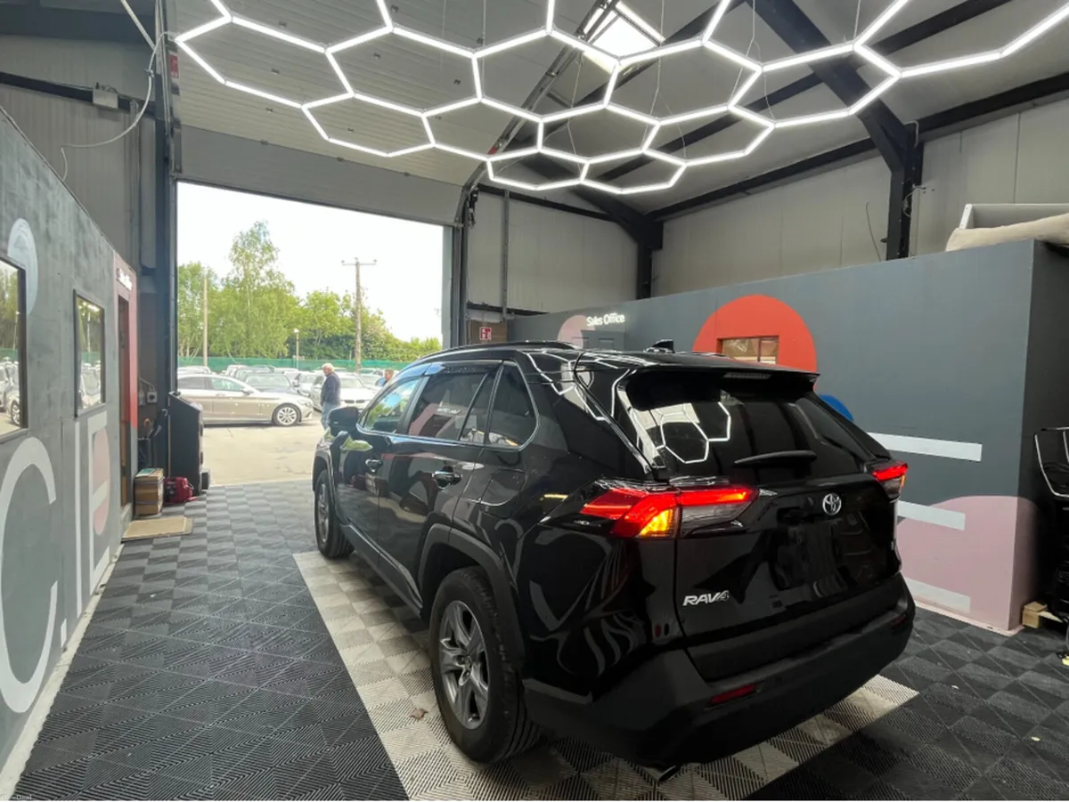 Toyota RAV4 2024 TOYOTA RAV4 HYBRID X 2.5 AUTOMATI - Image 4