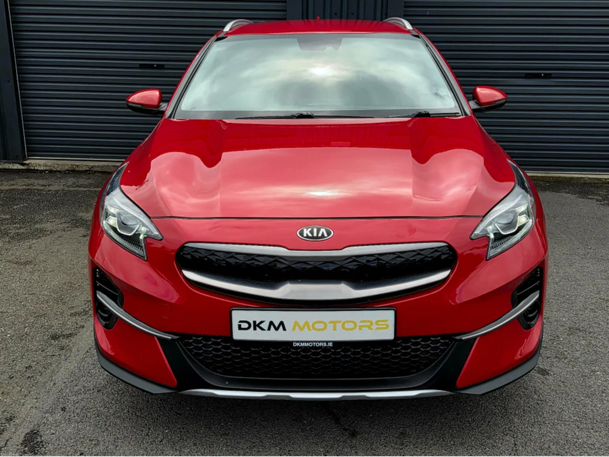 Kia XCeed PHEV 5DR AUTO - Image 2
