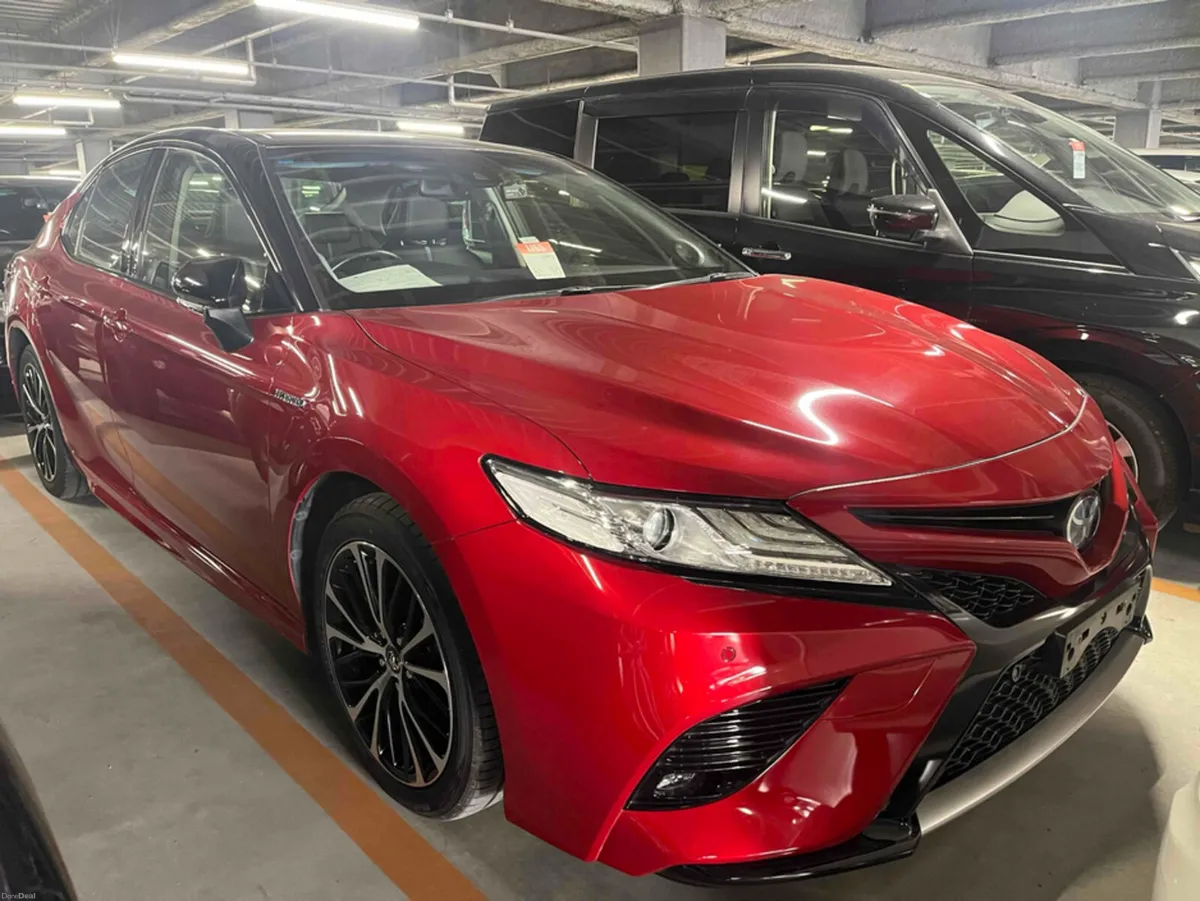 Toyota Camry WS HYBRID AUTOMATIC 2.5 PETROL //LOW